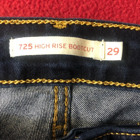 Levi’s High Rise Bootcut - Picture 2 of 8